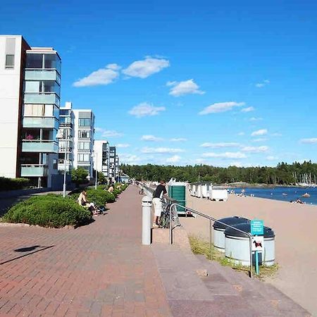 Meren Laeheisyydessae Iso Yksioe Helsinki Esterno foto